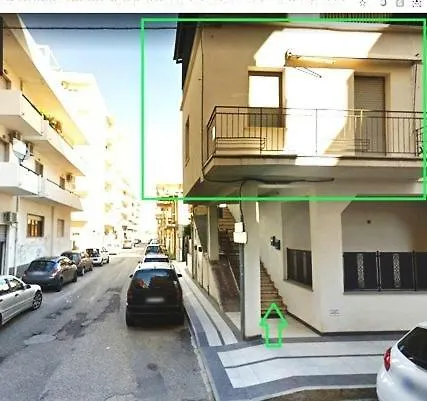 Via Del Mare